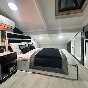 Aparthotel Taksim Larissa Istanboel